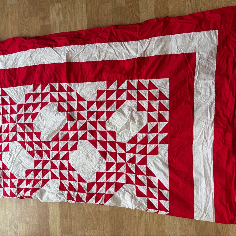Antique 1930s Red And White Ocean Waves Quilt Top - Picture 10 of 14